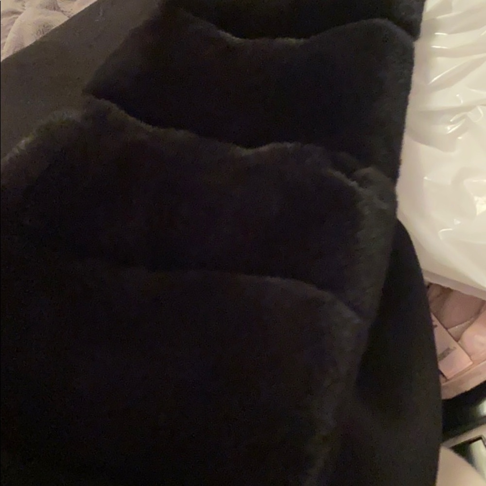 Gorski Reversible Black Rabbit Vest - Picture 6 of 6